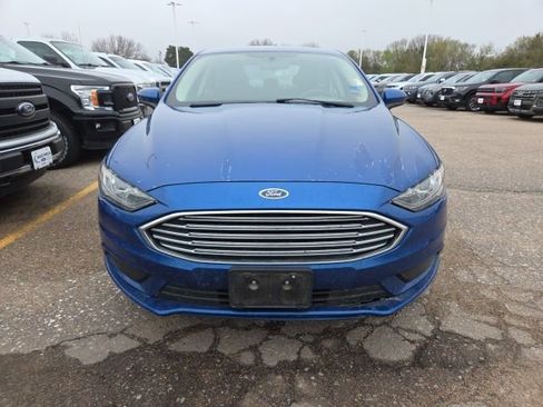 Used 2018 Ford Fusion SE w/ Fusion SE Technology Package image 7