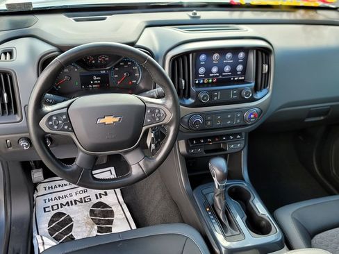 Used 2022 Chevrolet Colorado Z71 w/ Safety Package image 24