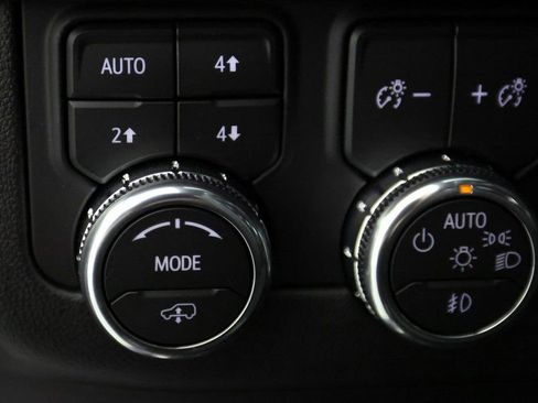 Used 2026 GMC Yukon XL AT4 Ultimate w/ LPO, Floor Liner Package image 28