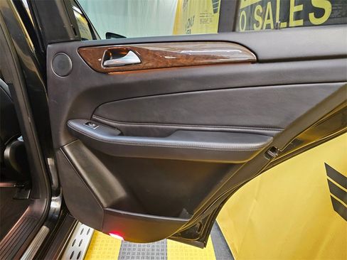 Used 2016 Mercedes-Benz GLE 350 w/ Premium Package image 16