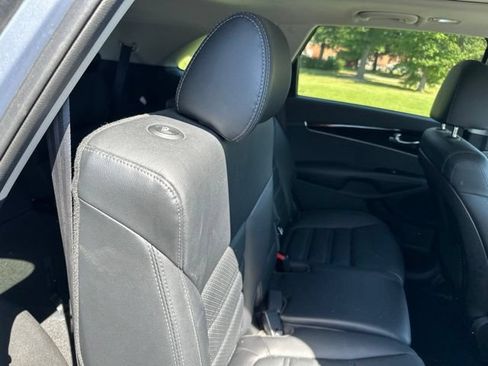 Used 2020 Kia Sorento EX AWD/4WD image 15