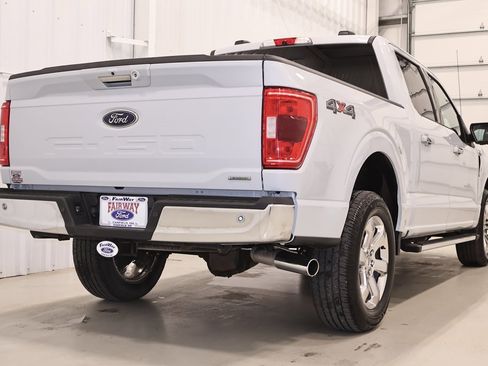 Certified 2021 Ford F150 XLT w/ Equipment Group 302A High image 10