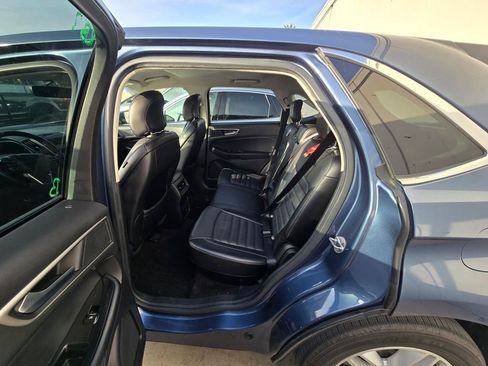 Used 2018 Ford Edge SEL w/ Equipment Group 201A image 17