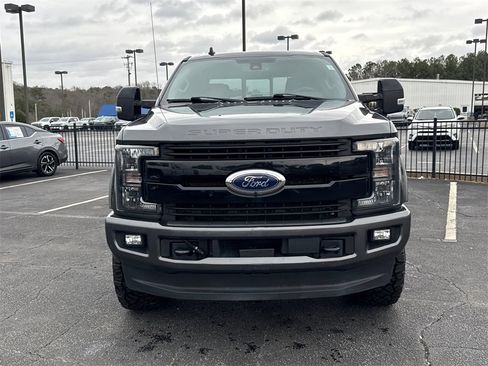 Used 2019 Ford F350 Lariat image 3