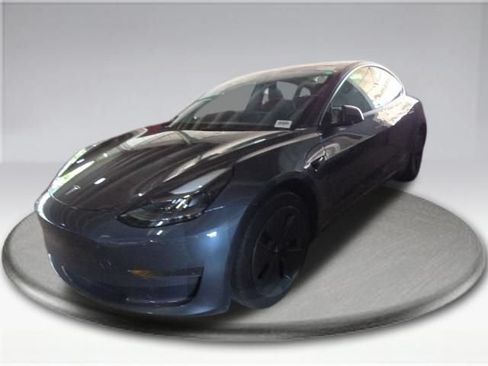 Used 2023 Tesla Model 3 Standard Range RWD image 13
