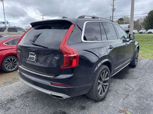 Used 2018 Volvo XC90 T6 Momentum w/ Convenience Package image 6