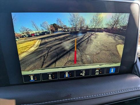 Used 2024 Chevrolet Tahoe Z71 w/ Luxury Package image 13