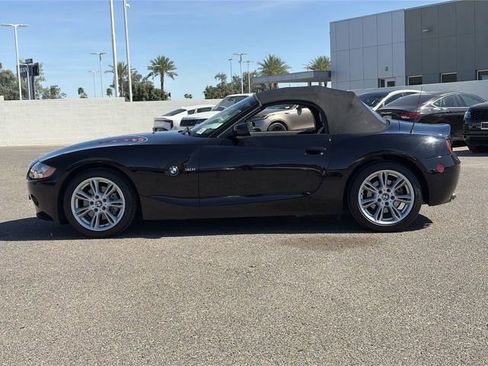 Used 2004 BMW Z4 3.0i image 9