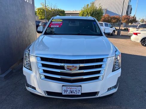 Used 2015 Cadillac Escalade ESV Premium RWD image 3