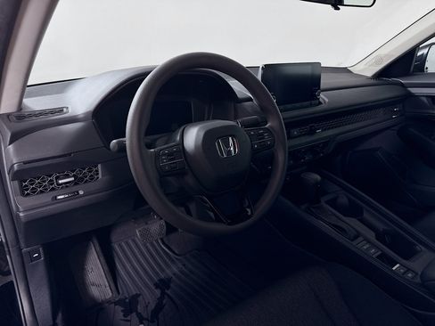Used 2023 Honda Accord EX image 9