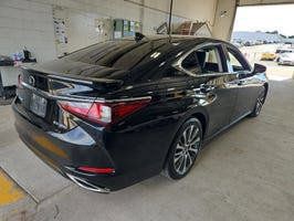 Used 2021 Lexus ES 350 w/ Premium Package FWD image 4