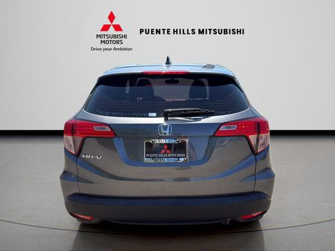 Used 2016 Honda HR-V LX image 6