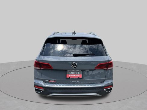 Certified 2023 Volkswagen Taos SE FWD image 7