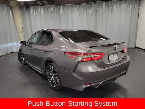 Used 2018 Toyota Camry SE w/ Convenience Package image 6