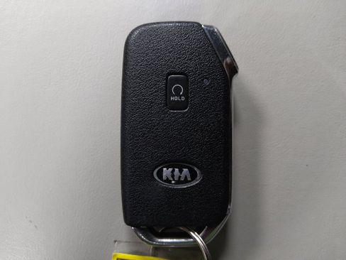 Used 2021 Kia Telluride S AWD/4WD image 32