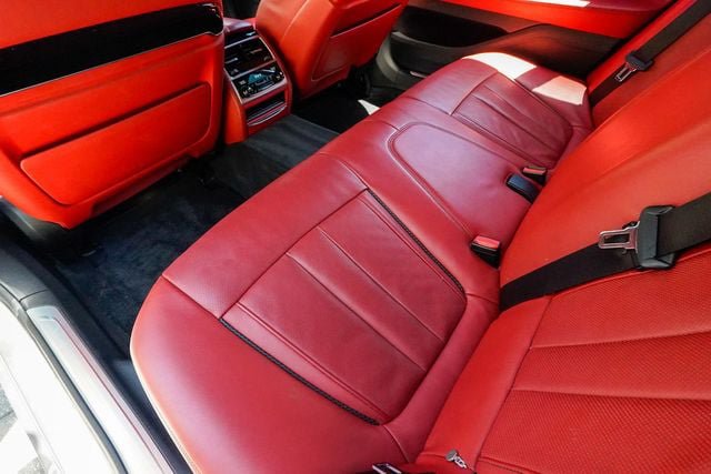 Used 2017 BMW ALPINA B7 xDrive AWD/4WD image 81