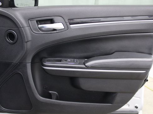 Used 2021 Chrysler 300 S image 25