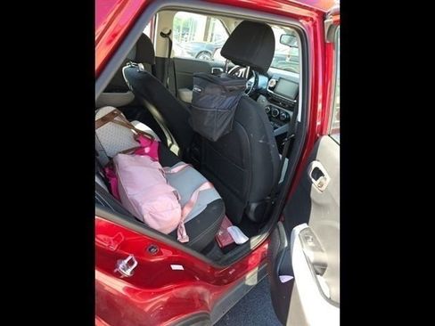 Used 2024 Hyundai Venue SEL image 14