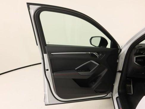 New 2025 Audi Q3 2.0T Premium Plus image 10