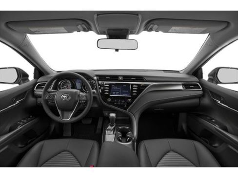 Used 2020 Toyota Camry SE FWD image 9