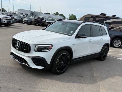 Used 2021 Mercedes-Benz GLB 35 AMG 4MATIC image 23