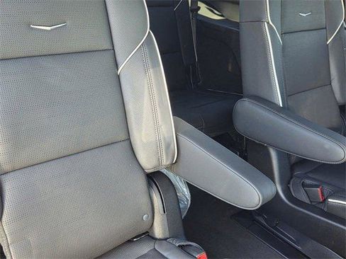 New 2026 Cadillac Escalade Luxury image 19