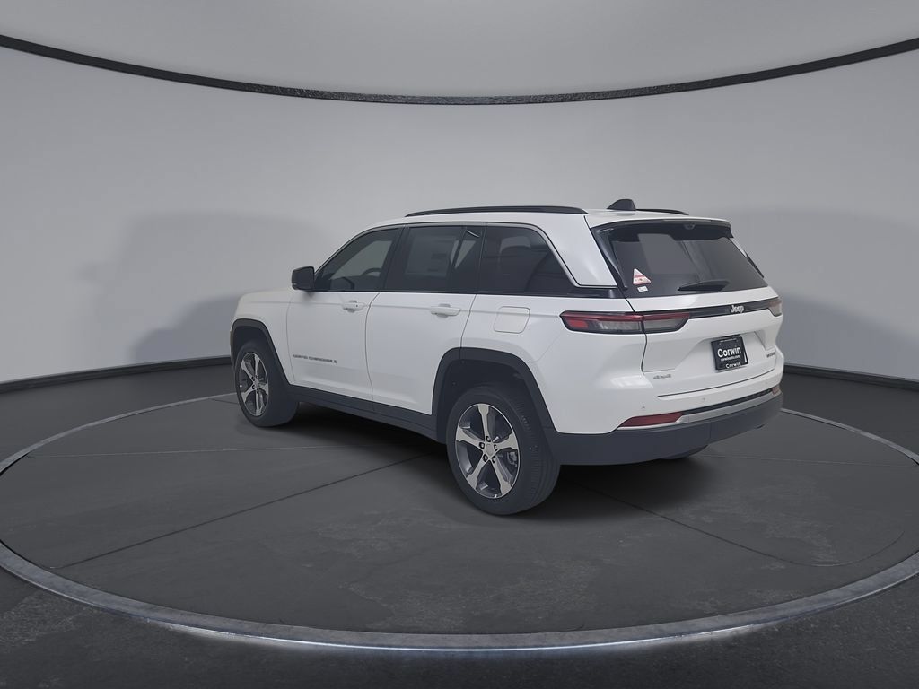 New 2026 Jeep Grand Cherokee Limited w/ Luxury Tech Group II AWD/4WD image 11