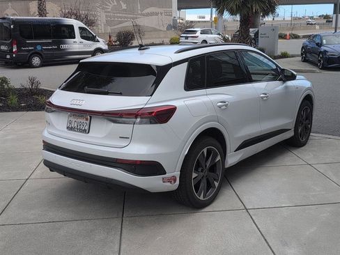 Used 2024 Audi Q4 e-tron Premium image 5