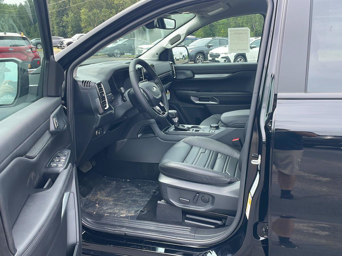 New 2026 Ford Ranger Lariat w/ FX4 Off-Road Package AWD/4WD image 9