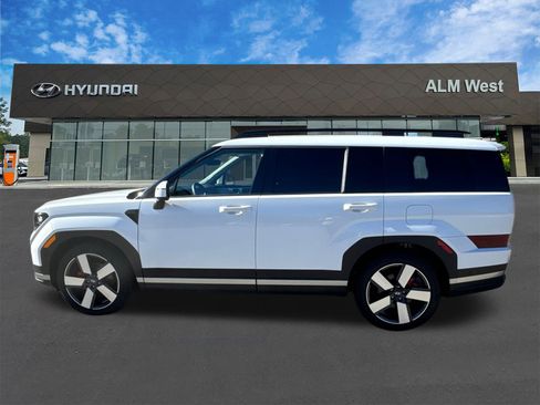 Used 2024 Hyundai Santa Fe Limited image 8