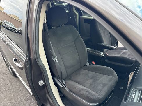 Used 2014 Dodge Grand Caravan SE image 34