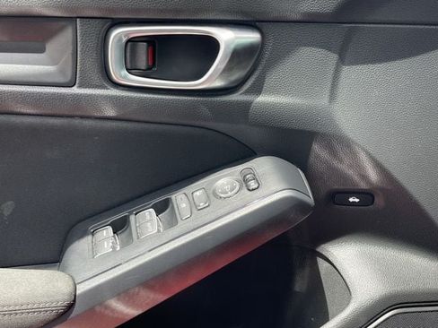 Used 2023 Honda Civic Sport image 21