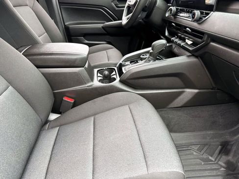 Used 2024 Chevrolet Colorado Trail Boss w/ LPO, Dark Essentials Package image 10