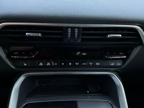 Used 2025 MAZDA CX-70 3.3 Turbo w/ Preferred Package image 27