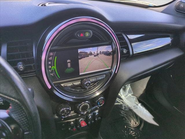 Used 2019 MINI Cooper S w/ Signature Upholstery Package FWD image 14
