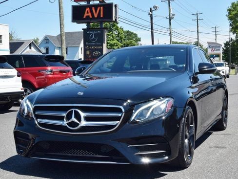 Used 2017 Mercedes-Benz E 300 4MATIC image 5