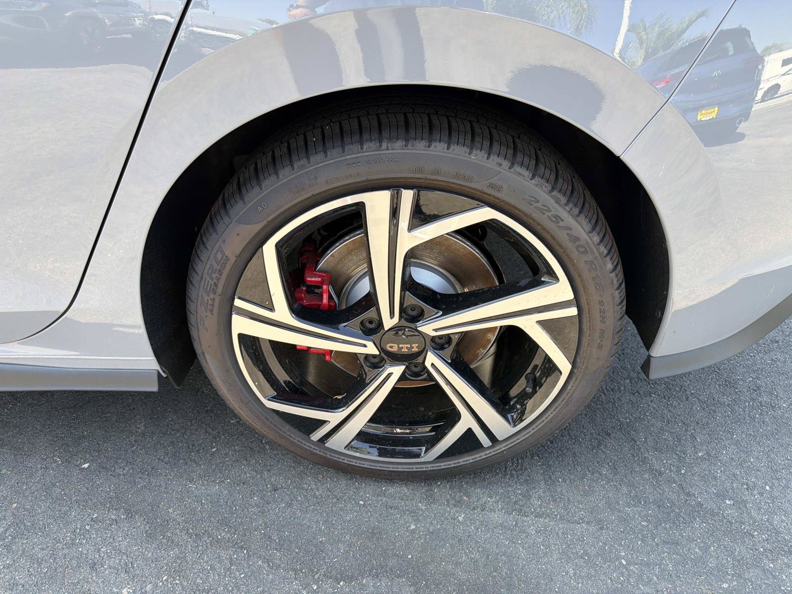 New 2026 Volkswagen GTI SE FWD image 6