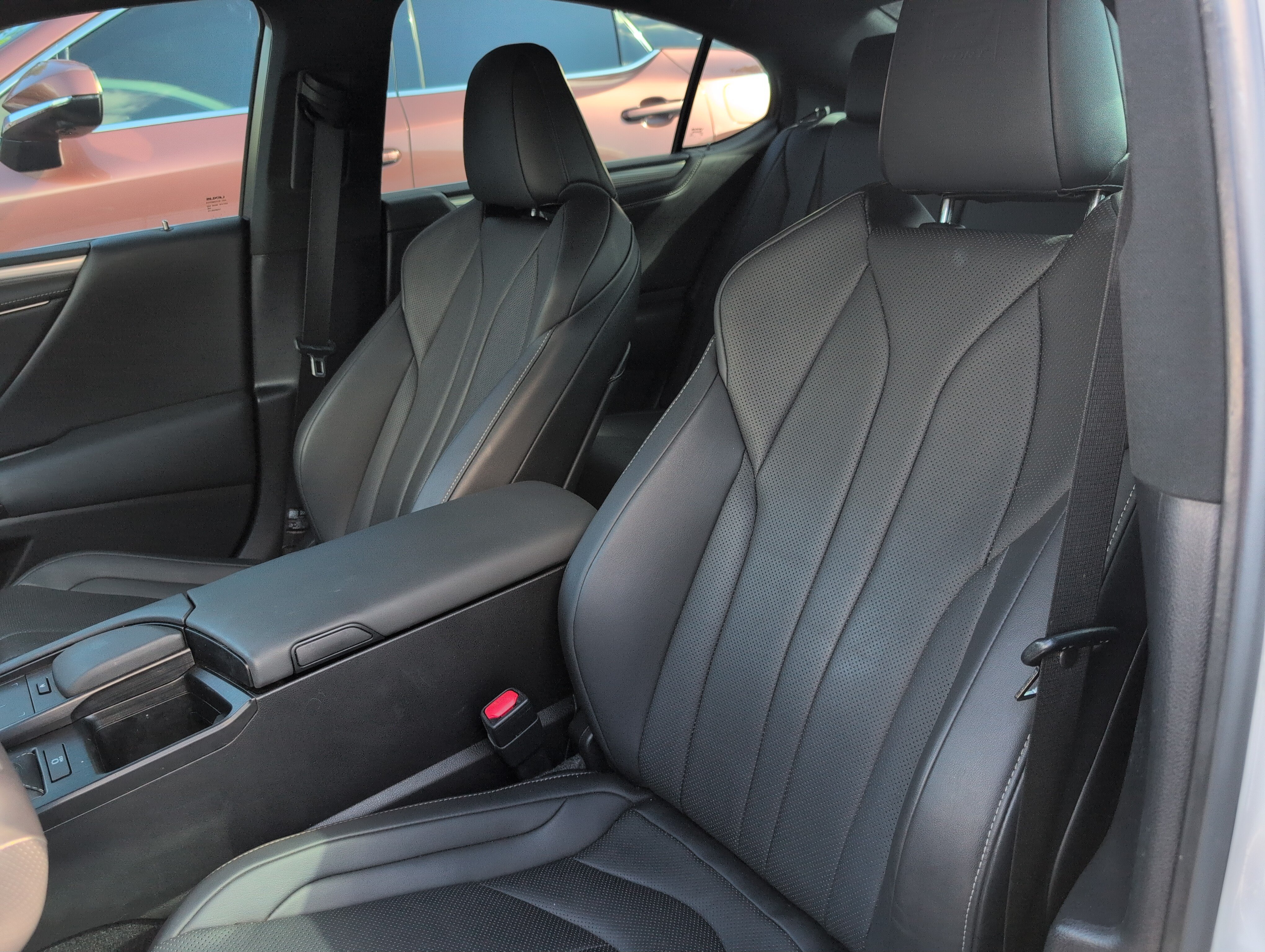 Certified 2022 Lexus ES 350 F Sport FWD image 5