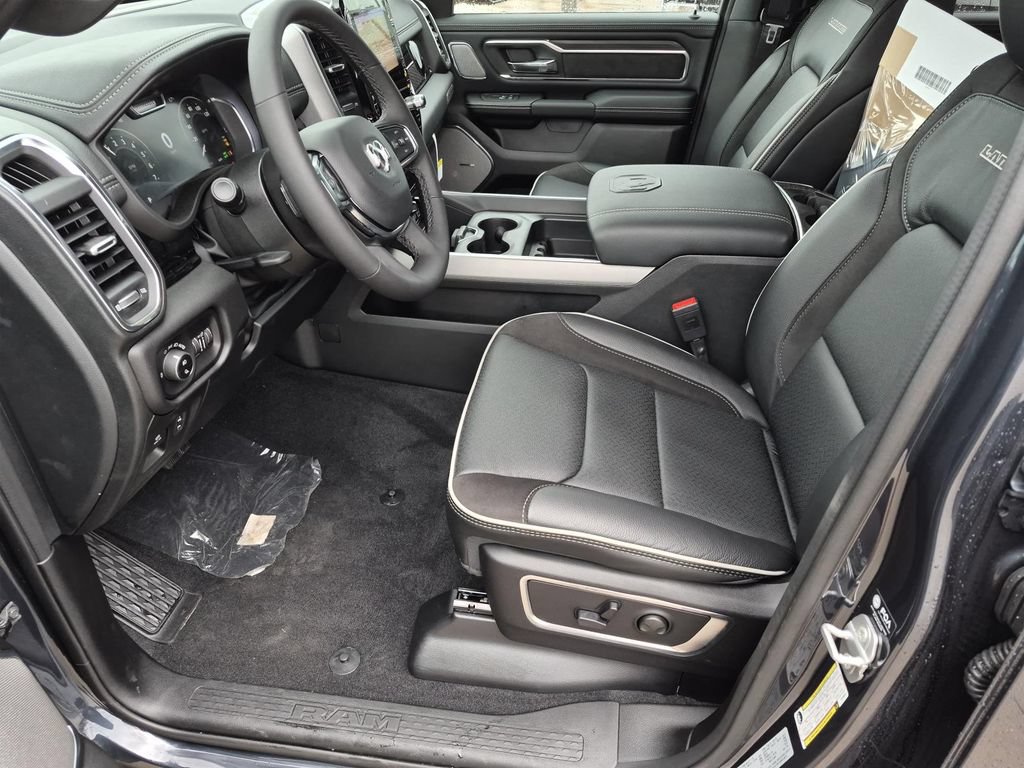 New 2026 RAM 1500 Laramie AWD/4WD image 10