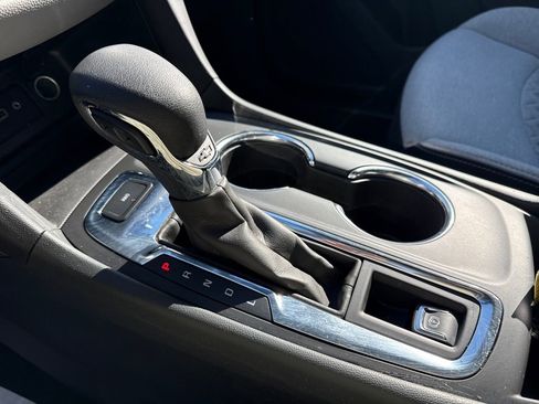 Used 2023 Chevrolet Equinox LT image 33