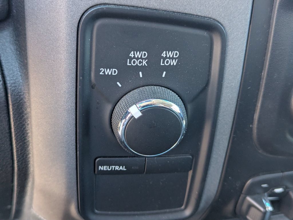 Used 2013 RAM 1500 ST w/ SXT Appearance Group AWD/4WD image 13