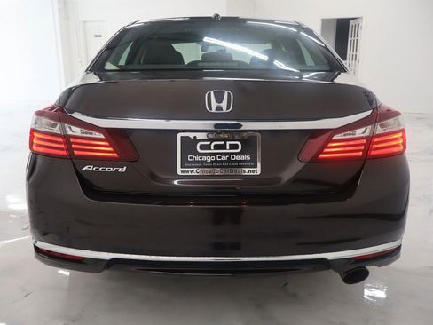 Used 2017 Honda Accord EX-L image 6