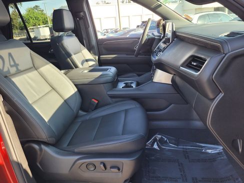 Used 2024 Chevrolet Tahoe Z71 w/ Z71 Off-Road Package image 17