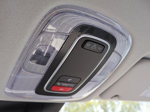 New 2026 Hyundai Kona SE image 19