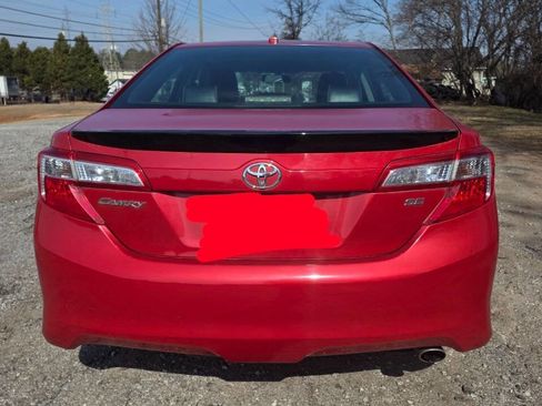 Used 2012 Toyota Camry SE image 11