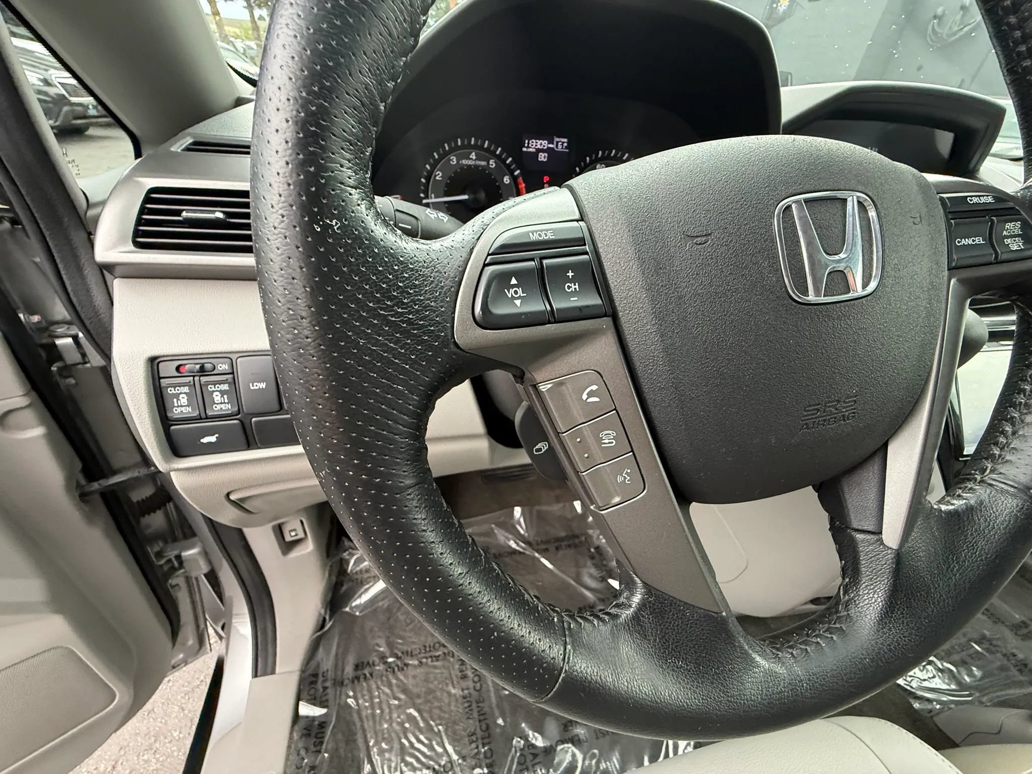 Used 2015 Honda Odyssey EX-L image 27