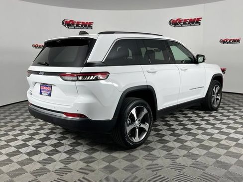 Used 2024 Jeep Grand Cherokee Limited 4xe w/ Luxury Tech Group II AWD/4WD image 3
