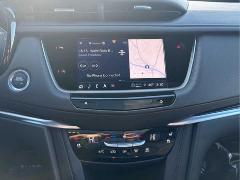 Used 2025 Cadillac XT5 Premium Luxury AWD/4WD image 11