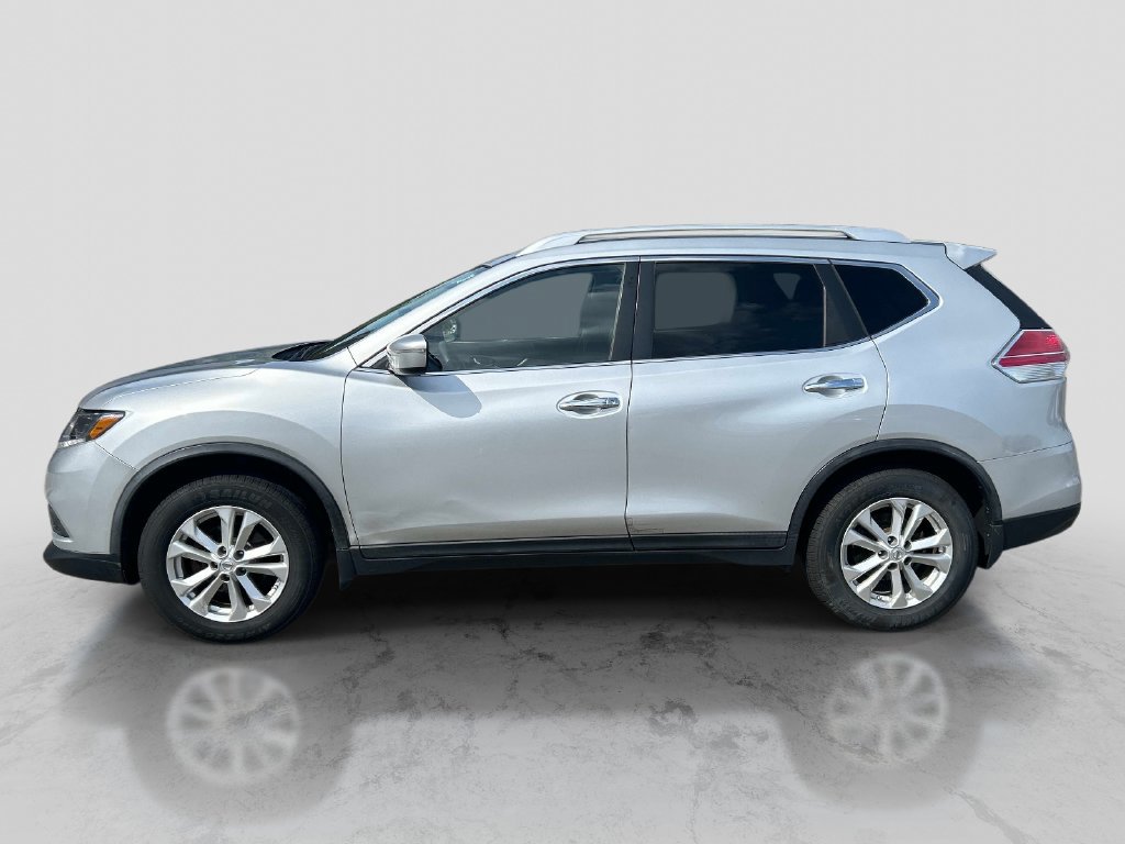 Used 2015 Nissan Rogue SV AWD/4WD image 2