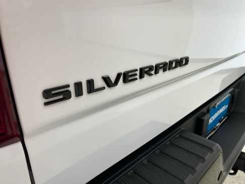 Used 2022 Chevrolet Silverado 1500 LT Trail Boss w/ LT Trail Boss Premium Package image 10